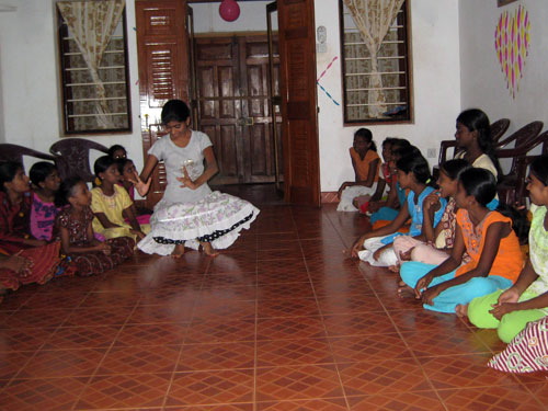 sujeeva-girls.h.jpg