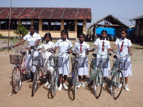 pandiruppu-velo.jpg